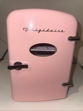 Frigidaire Pink Mini Retro Fridge